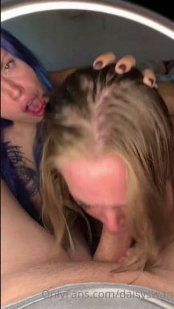 Daisy Swan / Onlyfans Daisyswan - getting suffocated by a cock is even better when your bestie is there to help you thed 03-10-2020 - Cock [updated: 2024-02-09]