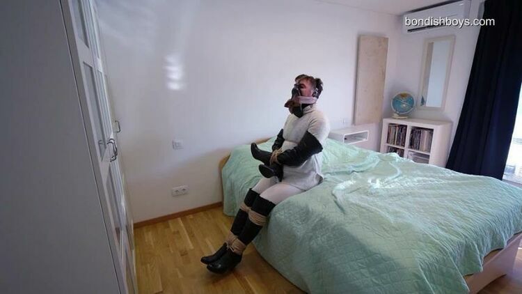 Bondishboys: Adriana Star - Bound And Gagged By The Zentai Burglar [updated: 2024-02-20]