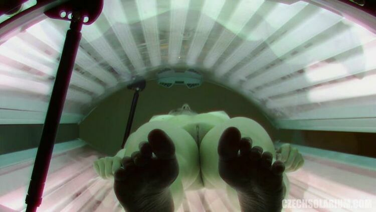 Voyeur hidden camera in Czech Solarium - young beautiful girl in solarium, voyeur hidden camera in czech solarium on webcam - k2s.tv [updated: 2024-02-21]