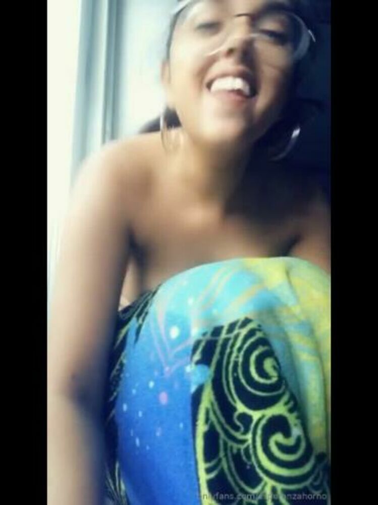 Esperanza Del Horno / Onlyfans Esperanzahorno - goofy me and some titties 10-06-2019 - Tits [updated: 2024-02-22]