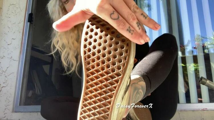 Daisy Foreverx - Custom Lick my Vans Clean [updated: 2024-03-12]