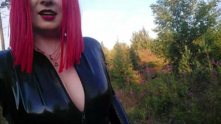 Arya Grander – Pretty Selfie With 2 Latex Catsuits – Red And Black [updated: 2024-03-13]