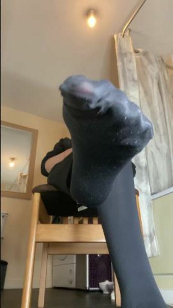 GoddessSarahNE - Custom humiliation nylon feet - UltraHD 2496p [updated: 2024-03-17]