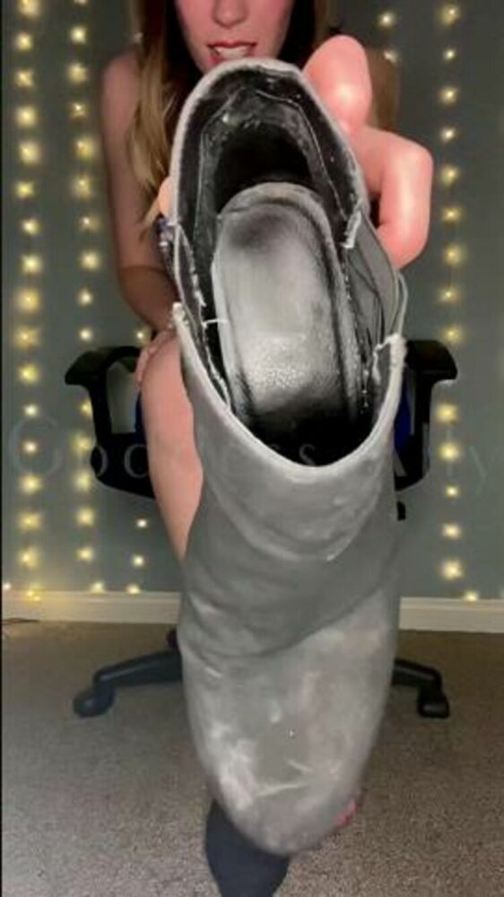 Goddessxoally - POV - Sweaty Boot Worship - UltraHD 3840p [updated: 2024-03-18]