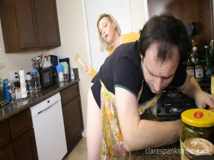 Kyla Keys Spanks Hubby In Kitchen [updated: 2024-03-21]