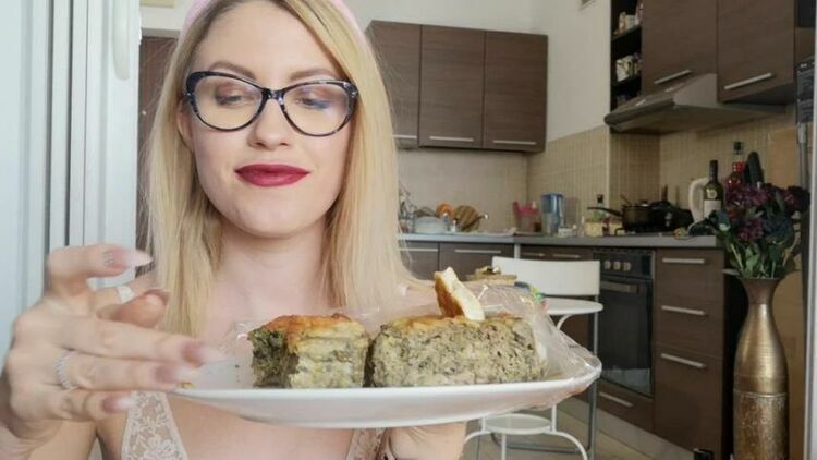 Goddess Natalie starring in video ‘Easter leftovers for a famished pup’ [updated: 2024-03-26]