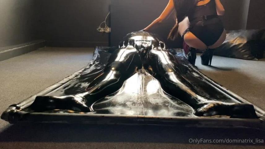 Dominatrix Lisa — Vacuumed N Smoked [updated: 2024-04-05]