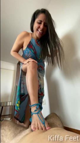 Kiffa Feet starring in video ‘Goddess Kiffa in Sexy blue Schutz sandals CBT’ [updated: 2024-04-06]