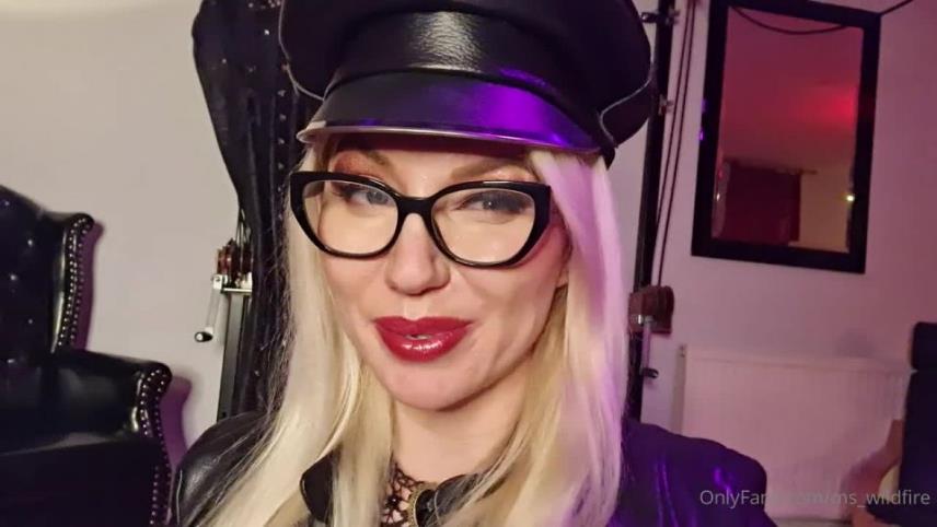 Mistress Alexandra Wildfire — Doing My Fav Kink In Vintage Leather [updated: 2024-04-07]