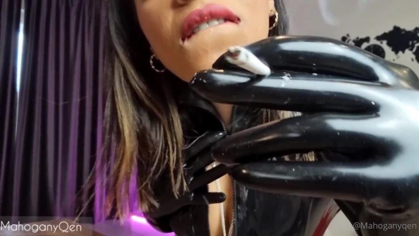 Lady Mahogany — Latex Gloves On My Hand And Sexy Suit With Key Hanging In My Cleavage — MAHOGANYQEN [updated: 2024-04-07]