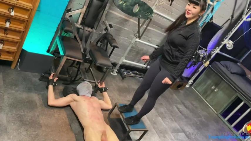 Helpless Slave – An Exclusive Clip With Trampling For Fun [updated: 2024-04-10]