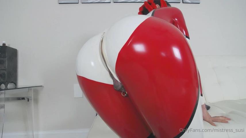 Mistress Susi — All applicants to lick in that skintight latexcatsuit must be lockedAlle Bewerbung mich in dem hautengen Latexca [updated: 2024-04-13]