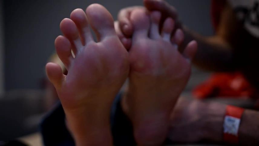 CZECH SOLES  — Awoken By Her Smelly Feet [updated: 2024-04-13]