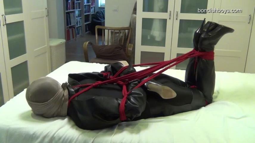 Bondishboys: Hogtied Bootlover [updated: 2024-04-13]