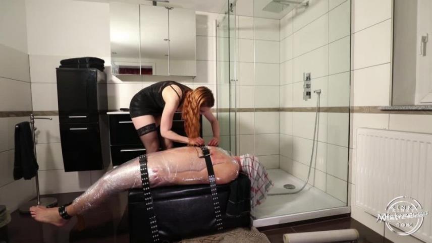 Kinky Mistresses – Electro Torment In The Bathroom. Starring Chloe Savage [updated: 2024-04-17]