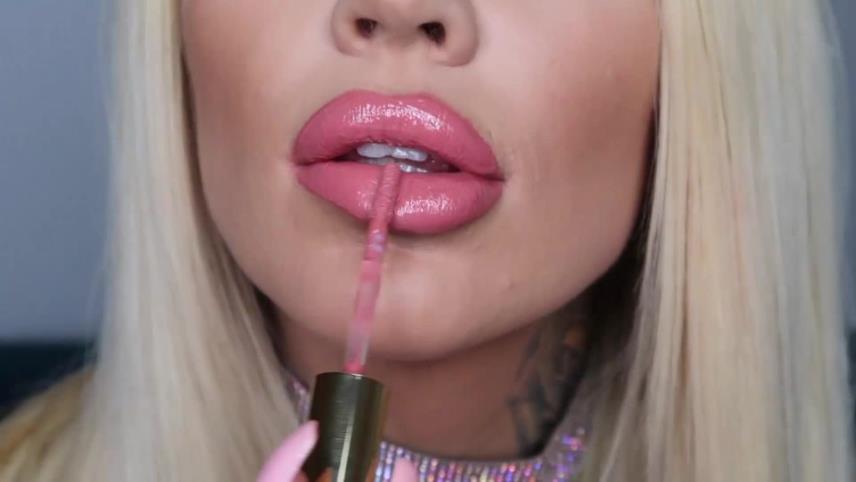 Goddess Harley LaVey - Lip Addicted [updated: 2024-04-19]