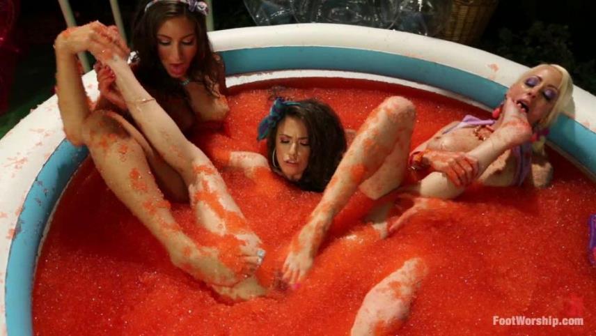 Lorelei Lee, Casey Calvert, Rilynn Rae - Foot Fetish, Lesbian Footing, Jello and Sploshing! [updated: 2024-04-21]