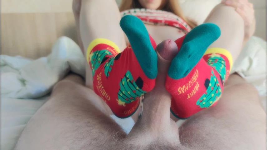 Paula SockGirl - Christmas sockjob [updated: 2024-04-22]