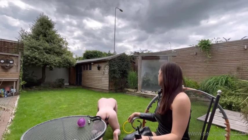 Gynarchy Goddess: Pony traning Play in the Garden [updated: 2024-04-23]