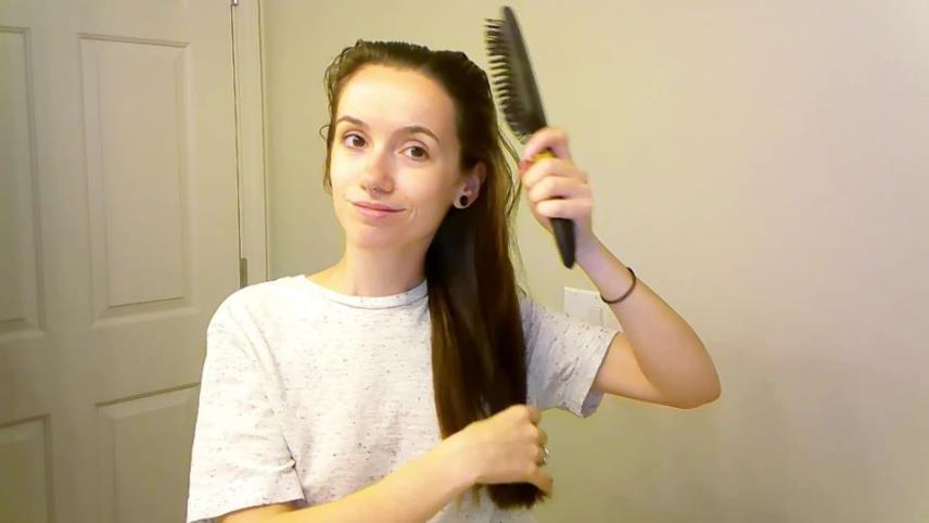 GoddessMayHere – Hair Brushing [updated: 2024-04-23]