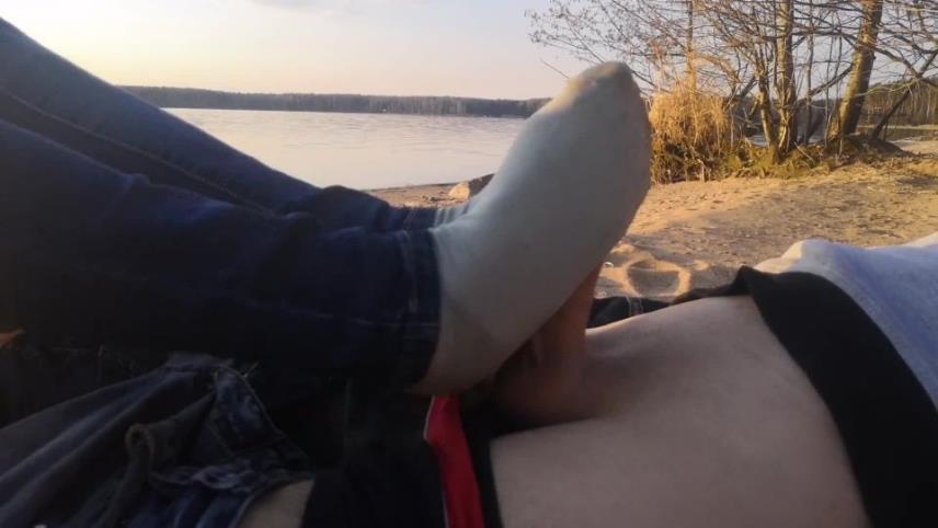 Oksifootjob – Public Footjob And Socksjob On The Beach 1920×1080 HD [updated: 2024-05-24]