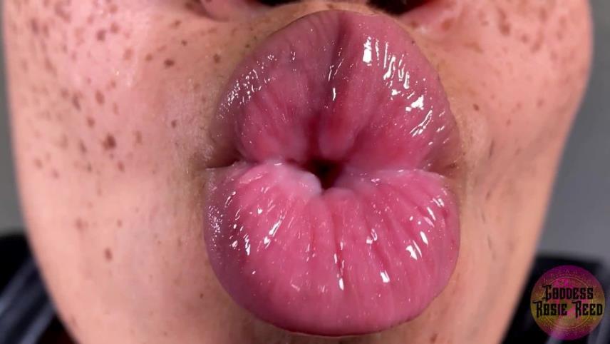 Goddess Rosie Reed – Glossy Lips Addict [updated: 2024-06-18]