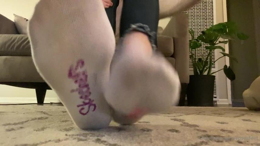 rosesfeet 02-06-2020-44247239-Moist soft and fragrant. Just how you like them. Come get a whiff where are my no-show soc [updated: 2024-06-22]