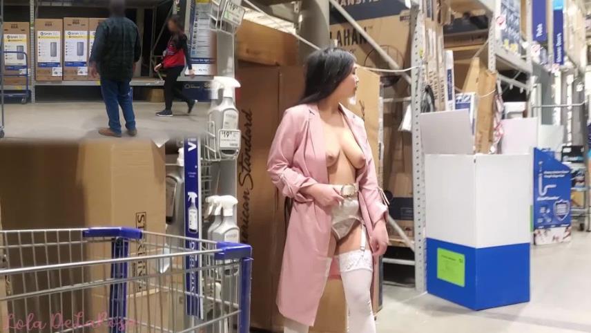 Lola DeLaRosa – Fucking Myself With Tools At The Store [updated: 2024-06-26]