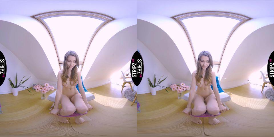 Mila Azul - Girl Flower - [StripzVR] (UltraHD 4K 2880p) [updated: 2024-08-02]