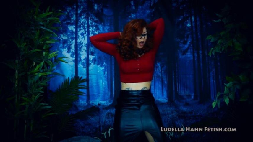 Ludella Hahn - The Librarians GIANTESS Transformation [HD 720P] [updated: 2024-09-05]