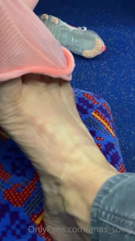 anas socks 24-02-2021-2040331219-Sniff them sweaty socks and after lick the dirt between my toes you pathetic foot boy [updated: 2024-09-08]