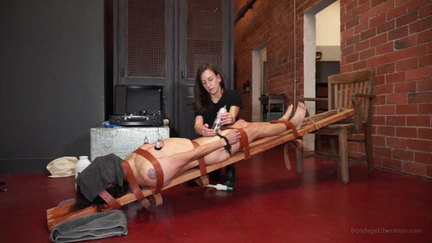 Bondage Liberation – The Deep End. Starring Elise Graves [updated: 2024-09-08]