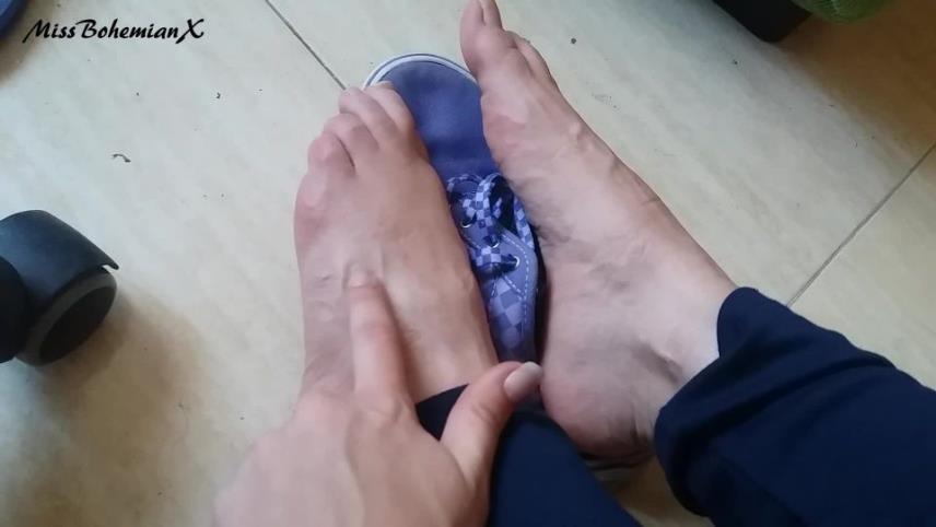 Miss Bohemian - Too Sweaty Feet - Ankle Socks and Vans Sneakers [updated: 2024-09-09]