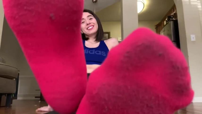 Goddess Juliet — Day 2 Smelly Pink Socks [updated: 2024-09-15]