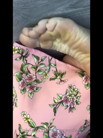 princessfeetpix 07-10-2020-1034222552-I took these cute pics of my arches and toes in my pretty pink dress Hope you like them [updated: 2024-09-15]