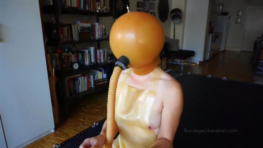 Bondage Liberation Elise Graves: Transparent Rubber Stress Relief – Elise Graves – After Dressing Herself in Sexy Transparent Rubber, Dildo Panties, and an Inflatable Ball Hood, Elise Plays with Her Pussy and Access to Air Bondage [updated: 2024-09-15]