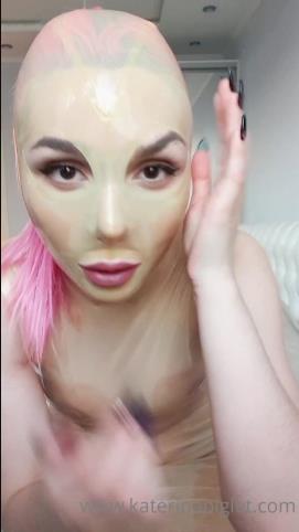 Katerina Piglet – What Do You Think About Latex Masks [updated: 2024-09-16]