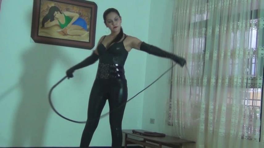 Latin Beauties In High Heels - Bullwhipping Of Slave Leonidas By Diosa [updated: 2024-09-25]