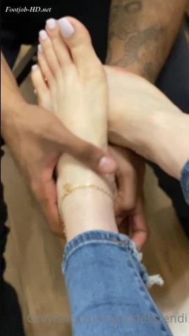 Fendi Feet 064 – FootJob [updated: 2024-09-29]