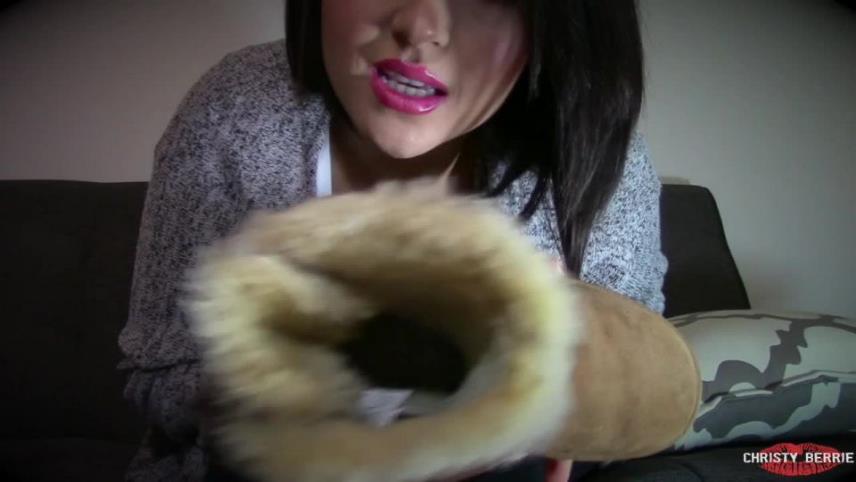 Christy Berrie - You LOVE Smelly Uggs [updated: 2024-10-01]