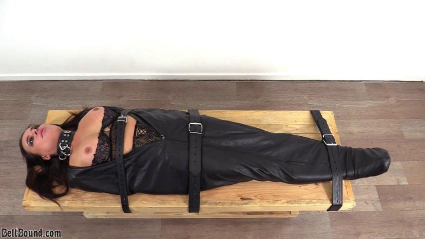 Lori strapped in a body bag - Belt Bound [updated: 2024-10-02]