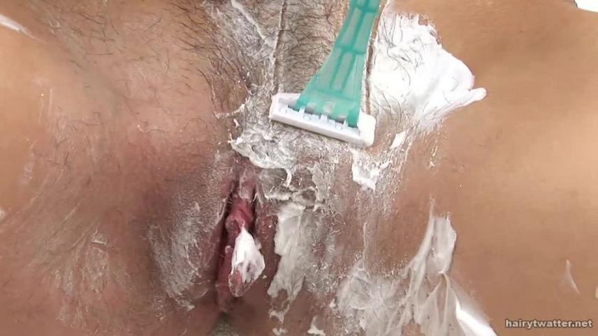 Charmel Shaving [HairyTwatter] (HD 720p) [updated: 2024-10-03]