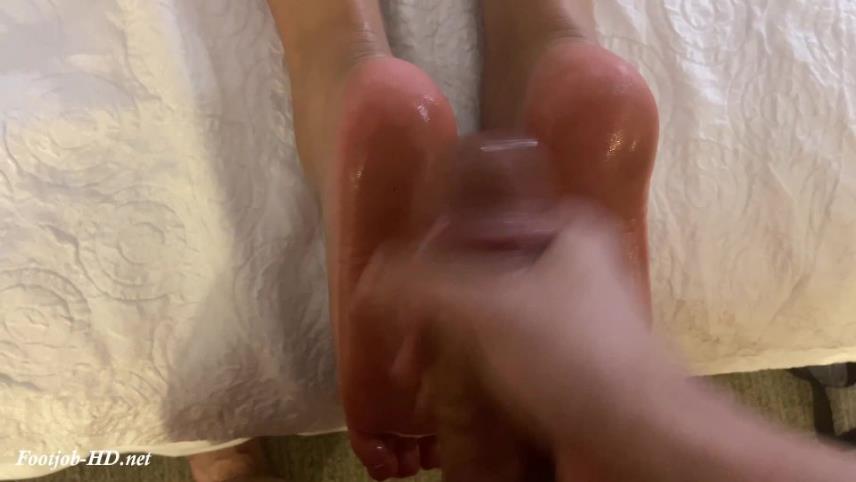 Macy Divines First Footjob [updated: 2024-10-04]