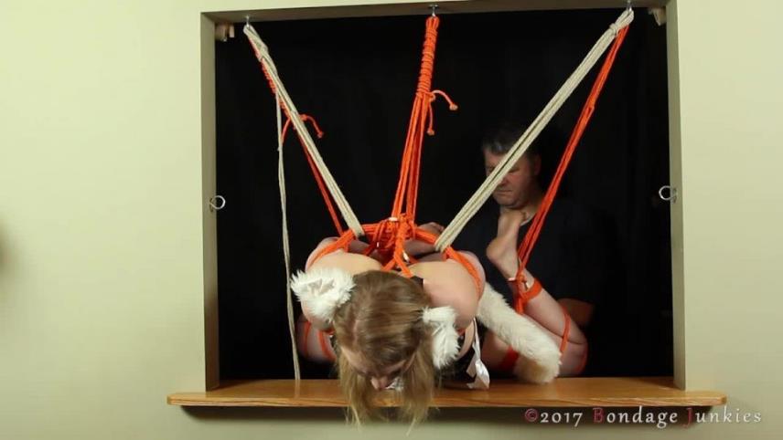 BondageJunkies – Sky vs. The Tamed Kitty [updated: 2024-10-06]