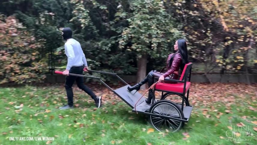 Fetish Chateau Dommes: Carriage riding for Queen Evilwoman [updated: 2024-10-06]