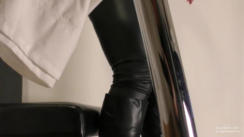 Young Goddess Kim - Photoshoot Boot Slave (1080P) [updated: 2024-10-08]