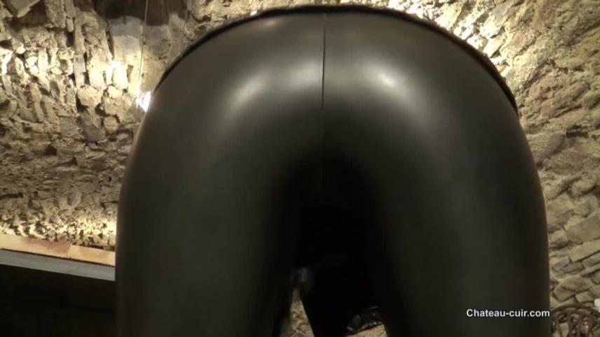 Kinky Leather Clips: Fetish Liza - Cum On My Leather Bum [updated: 2024-10-10]