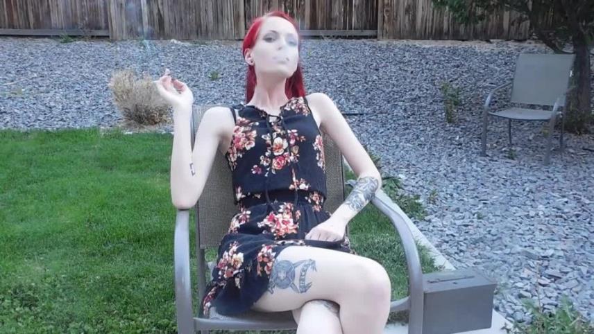 Sub Princess – Ignoring Smoking with Pussy Shots – Ms Luna Baby [updated: 2024-10-11]