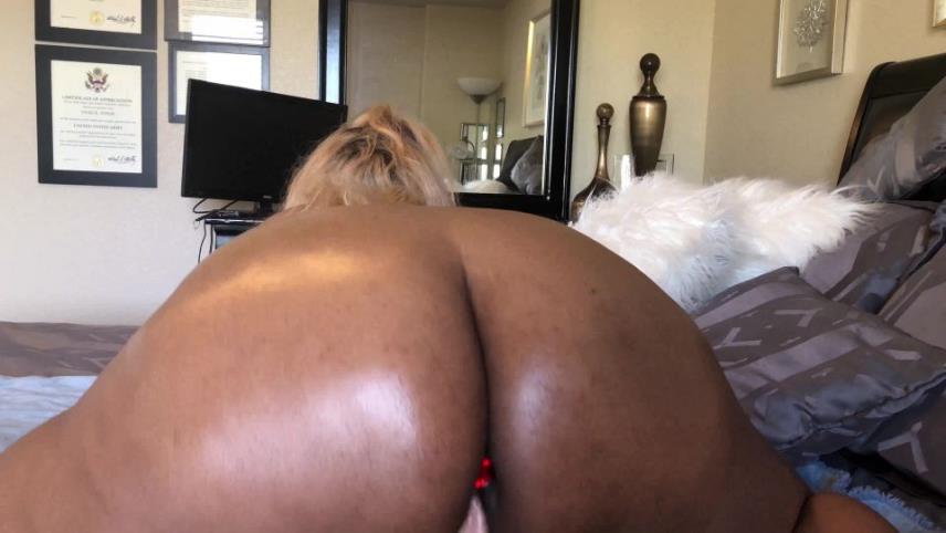 Emothot – Oily Ass Focused Dildo Riding [updated: 2024-10-12]