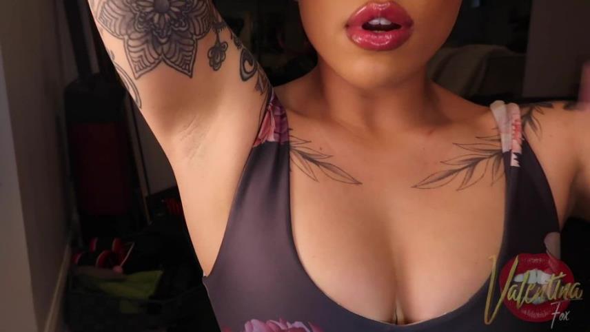 Valentinafox – Sweaty Armpit Tease [updated: 2024-10-15]